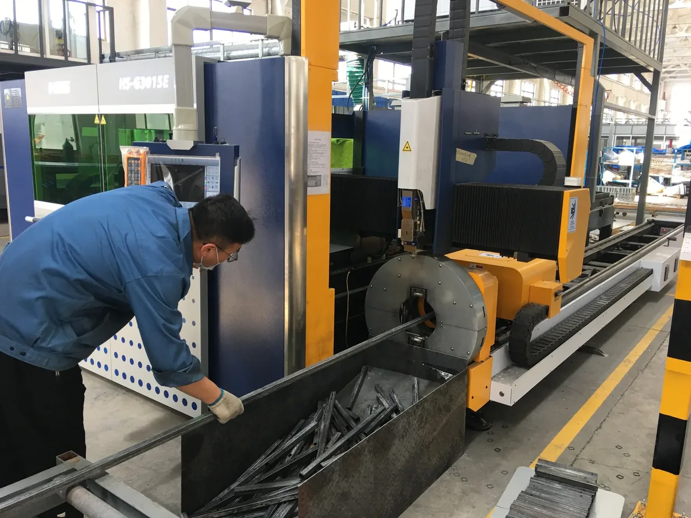 CNC tube cutting equipment preparing steel members for the 3D printer frame