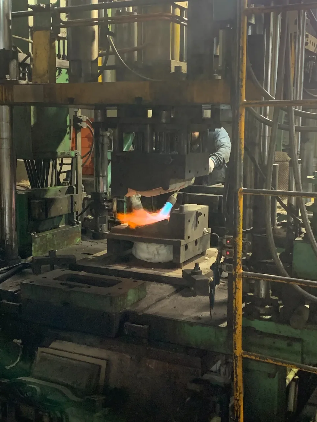 Low-pressure casting of the A356 aluminum component