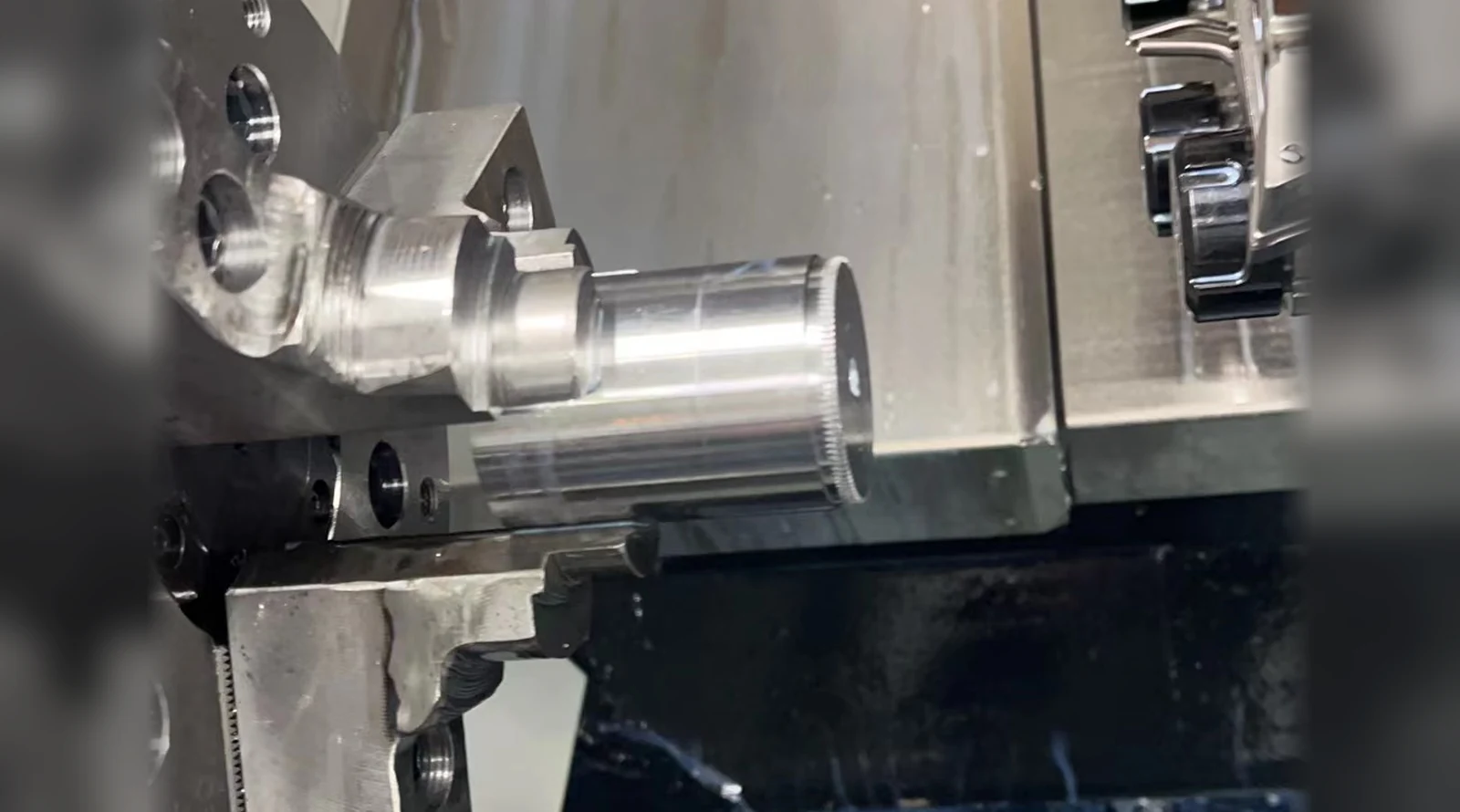 CNC turning and mill-turn machining operation